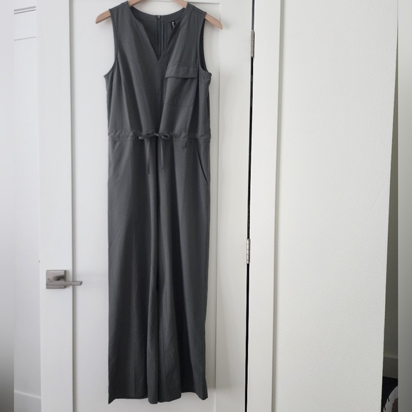 ATHLETA Topanga Jumpsuit Romper | Mountain Olive Size Small #657900 - Picture 1 of 9